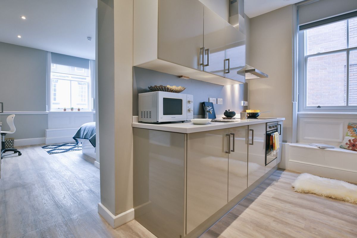 Classic Bigger 1-Bed Apartment