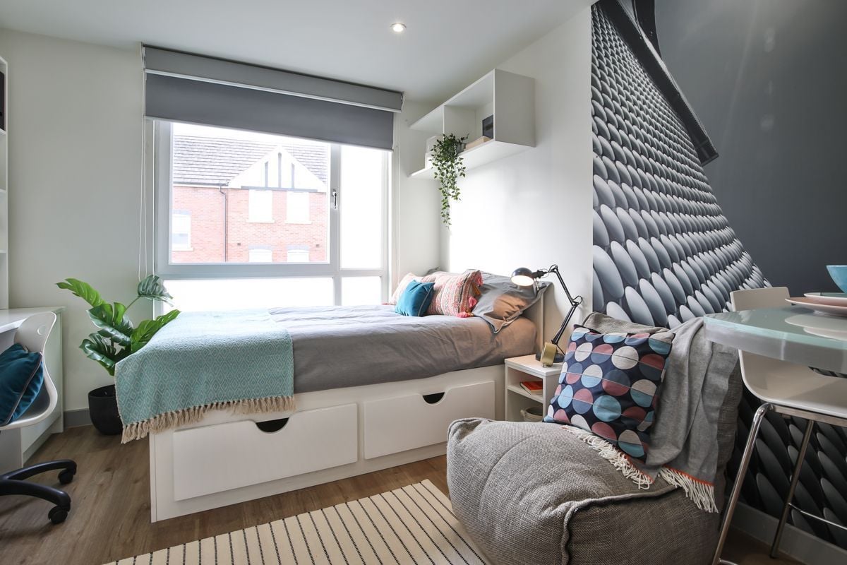 Classic 2 Bed Apartment - room