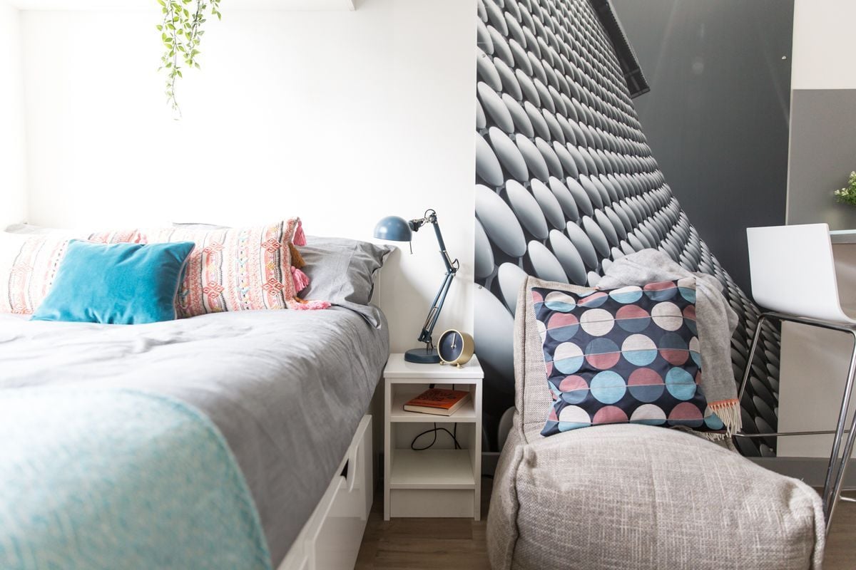 Classic Bigger Studio