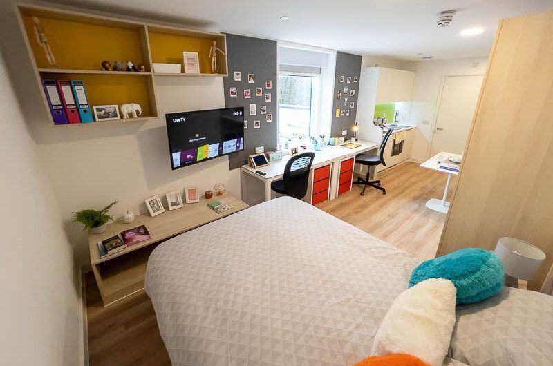 VIP Plus Studio