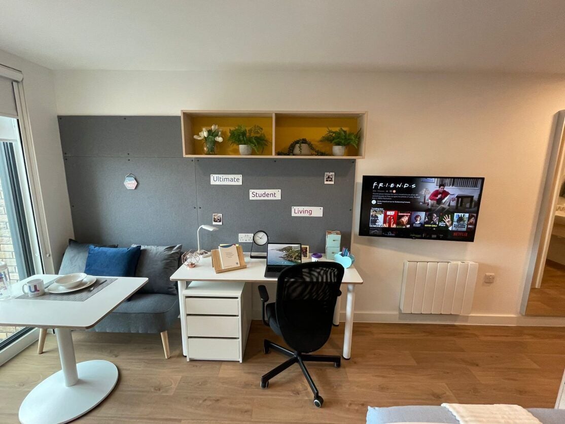 Premium Plus Studio