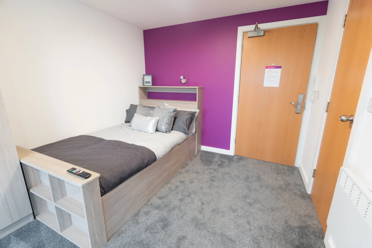 Silver Ensuite