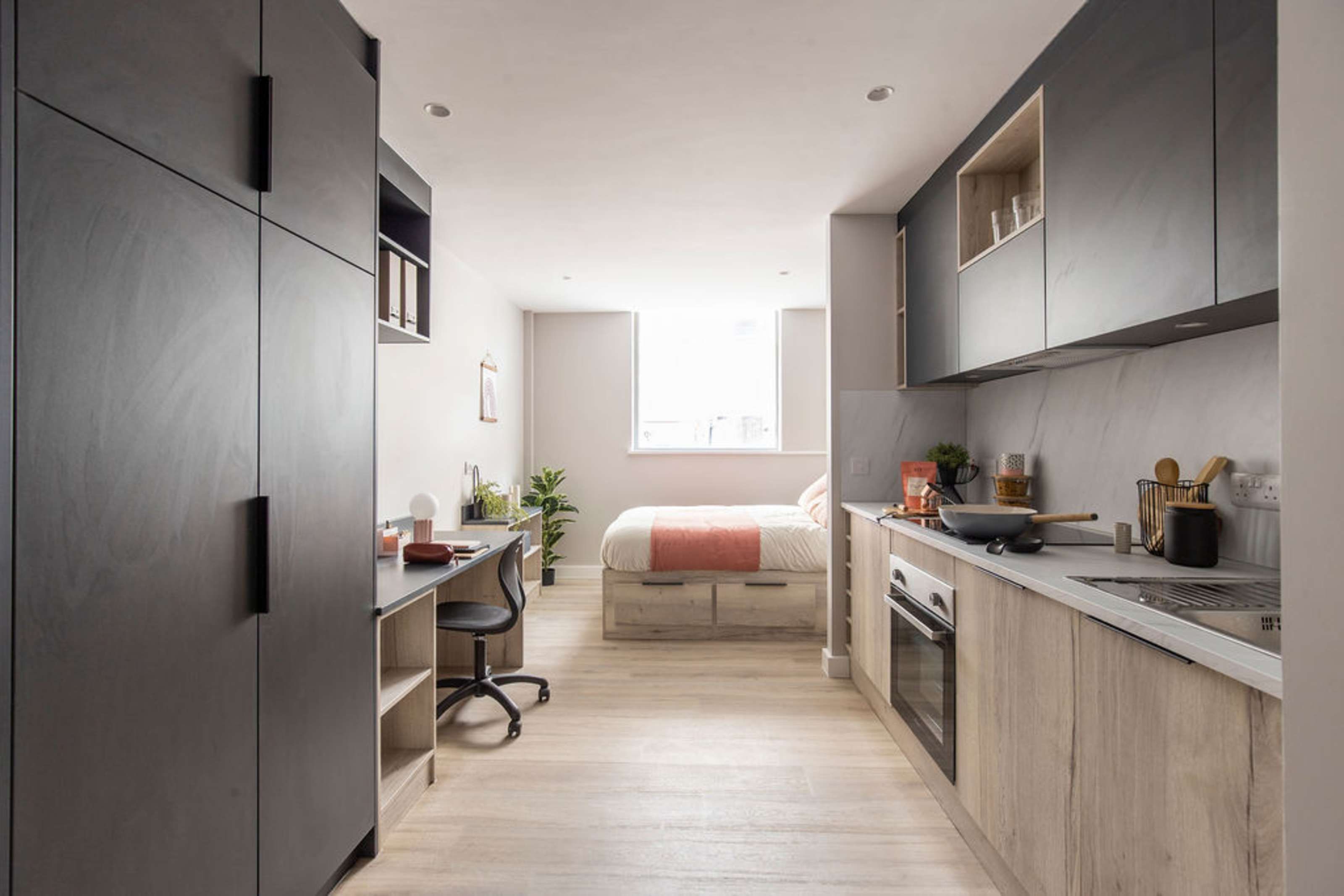Large Studio - Upper Level