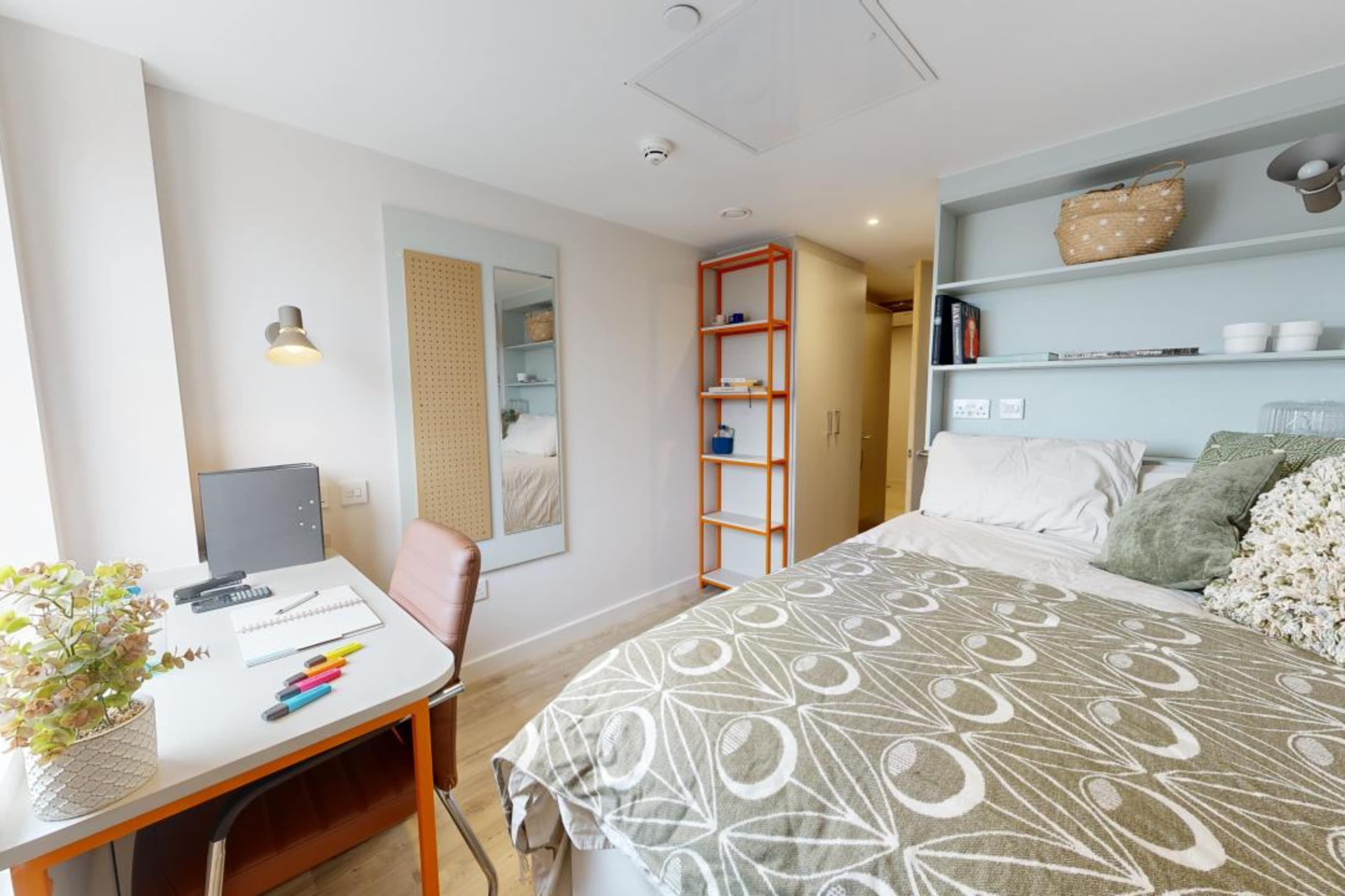 4 Bed Ensuite - room