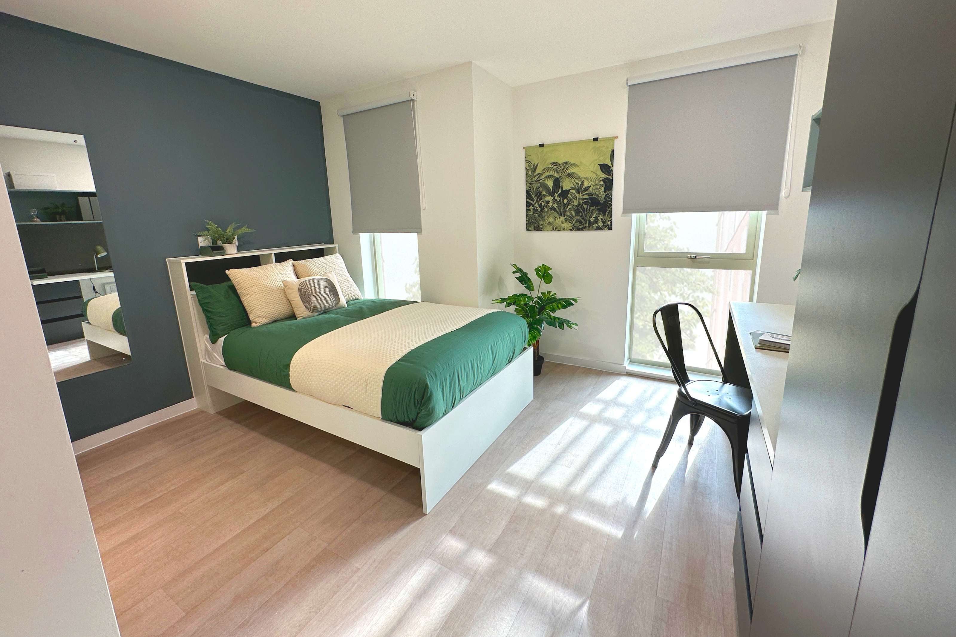 Premium Plus Ensuite