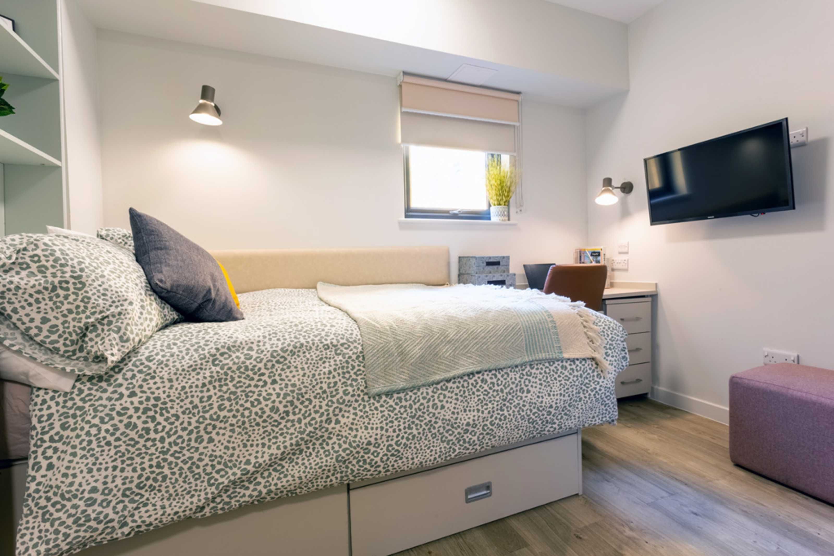 Block B Penthouse Studio