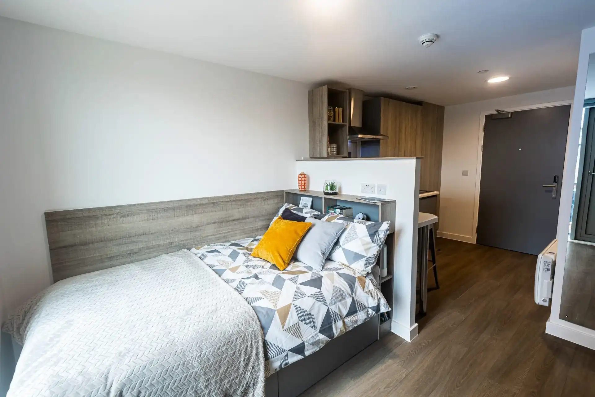 Studio (Ground Floor)