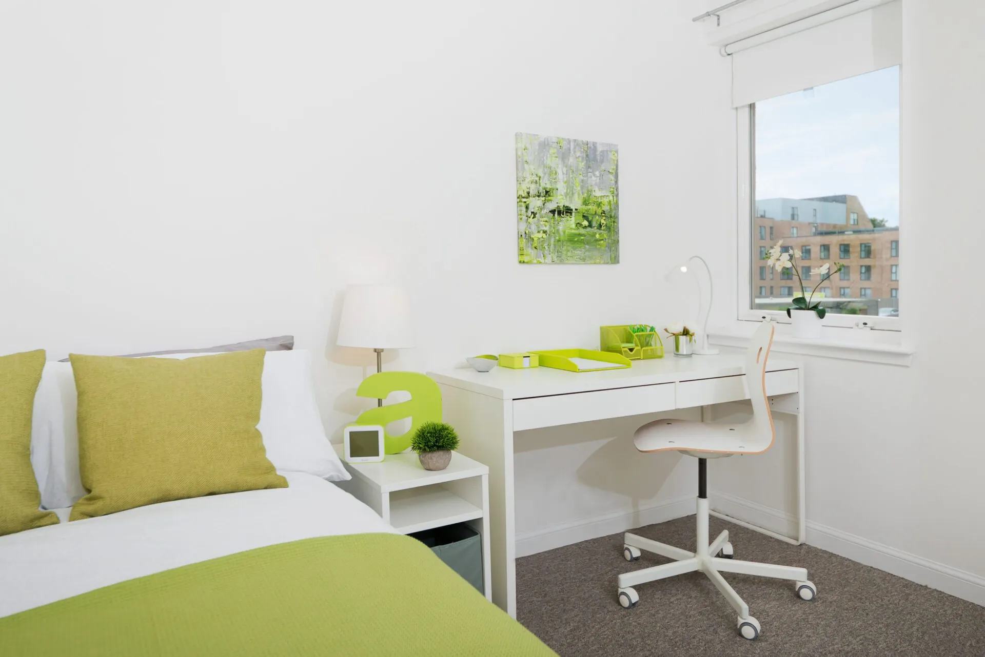 Premium - 3 Bed Flat - room