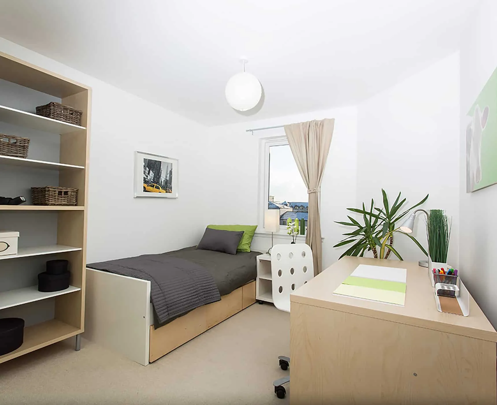 Standard - 3 Bed Flat - room