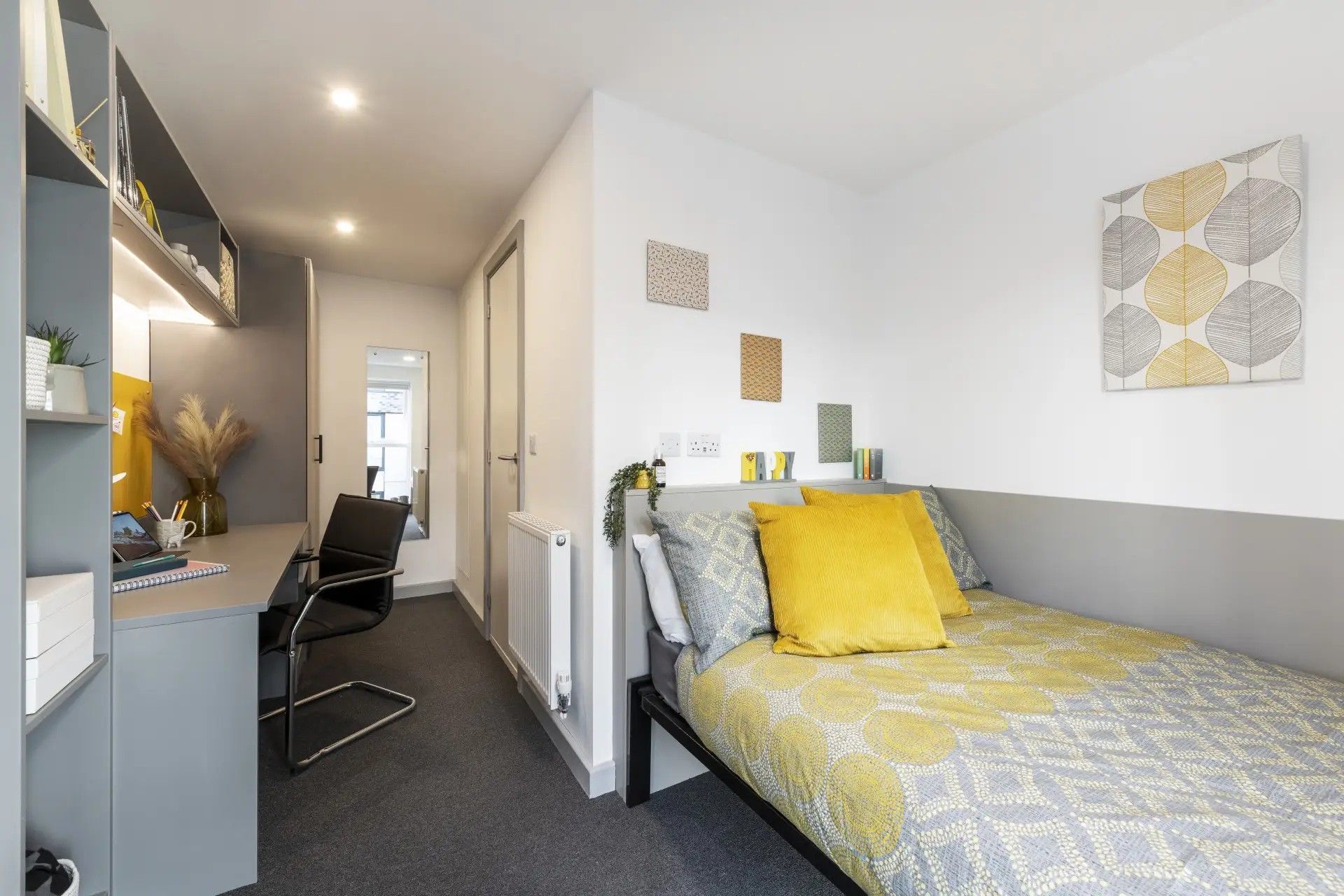 Silver Ensuite