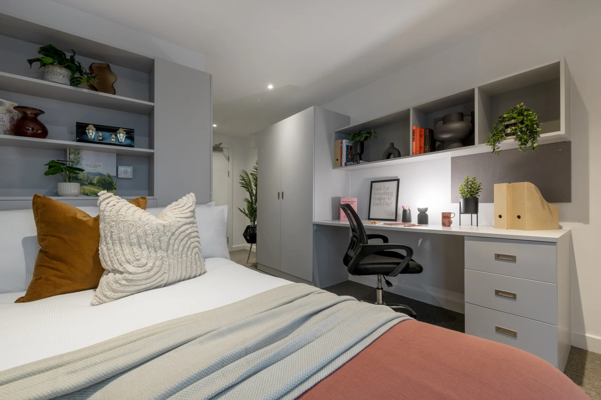 8 Bed Standard Plus Ensuite