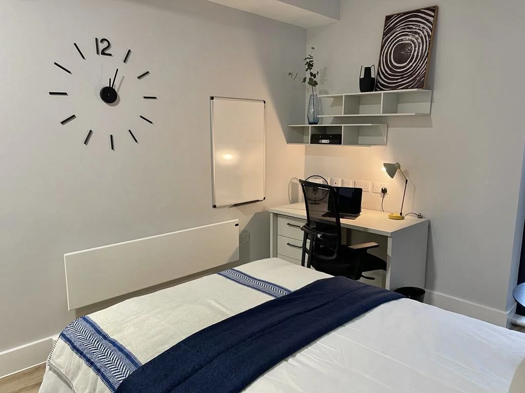 Third Floor Studio (Sea/Harbour View)