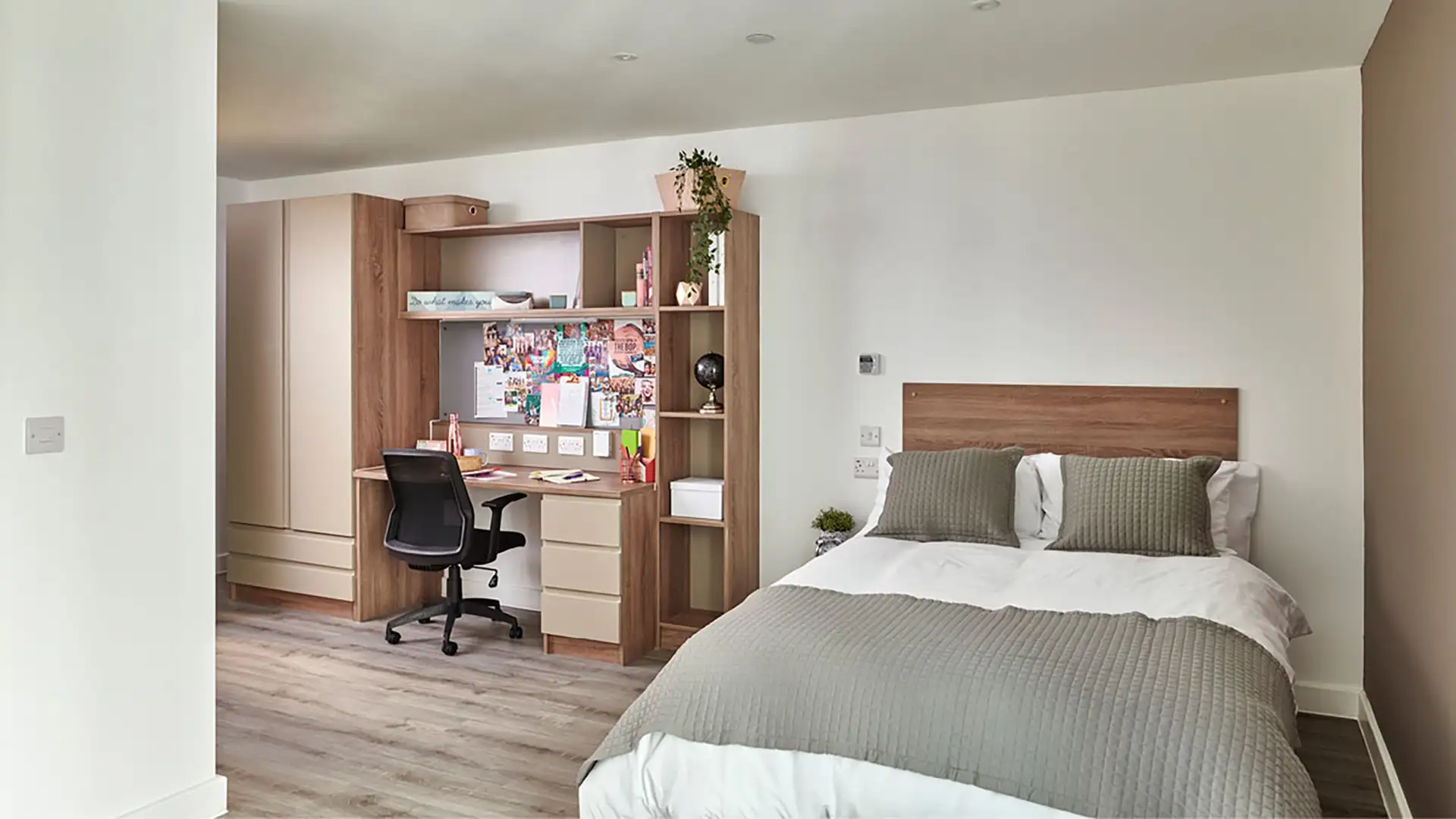 Deluxe Ensuite