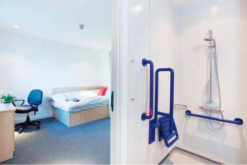2 Bed Accessible Apartment - room