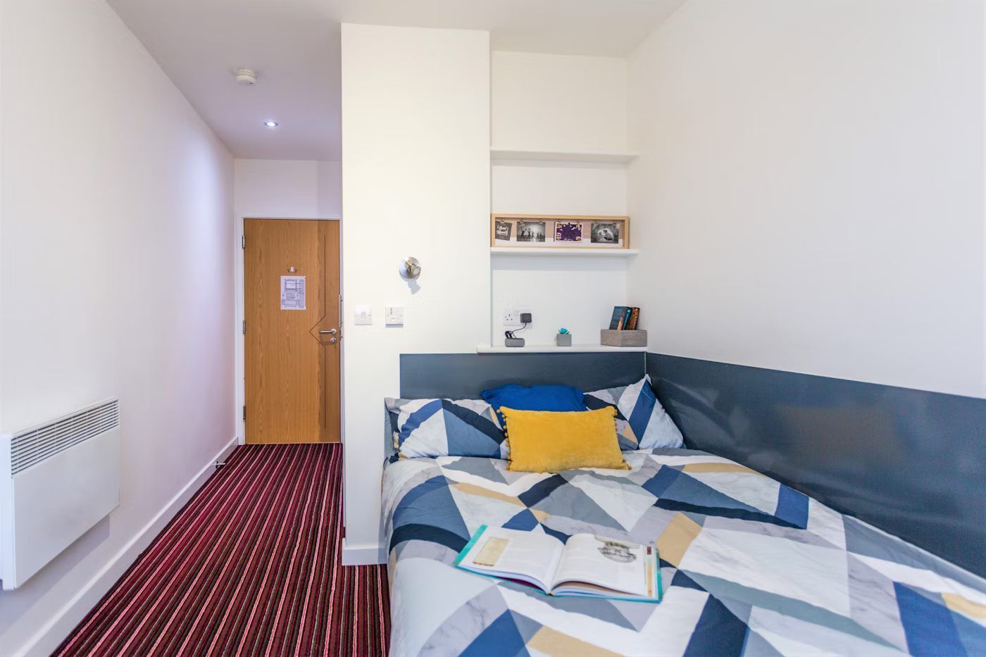 5 Bed Apartment Bronze Plus - room