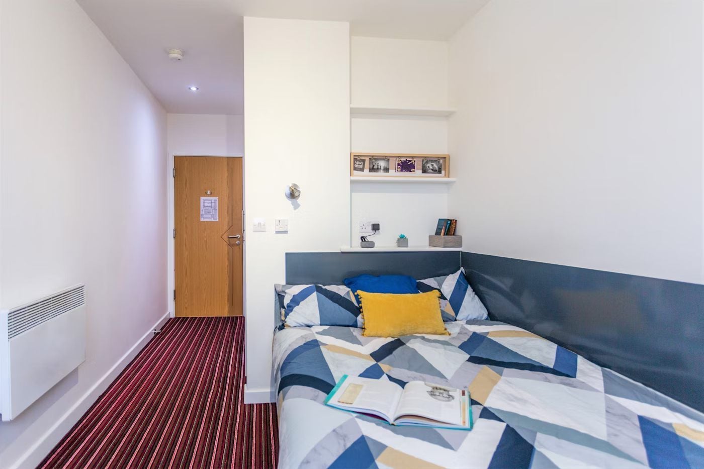 5 Bed Apartment Bronze Plus - room