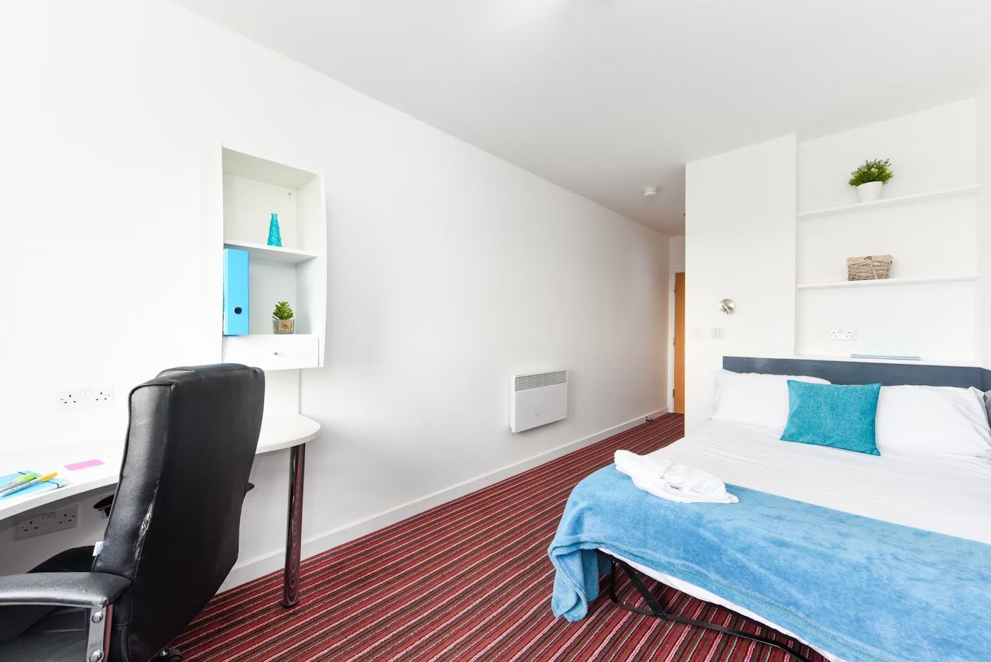 5 Bed Gold Plus - room