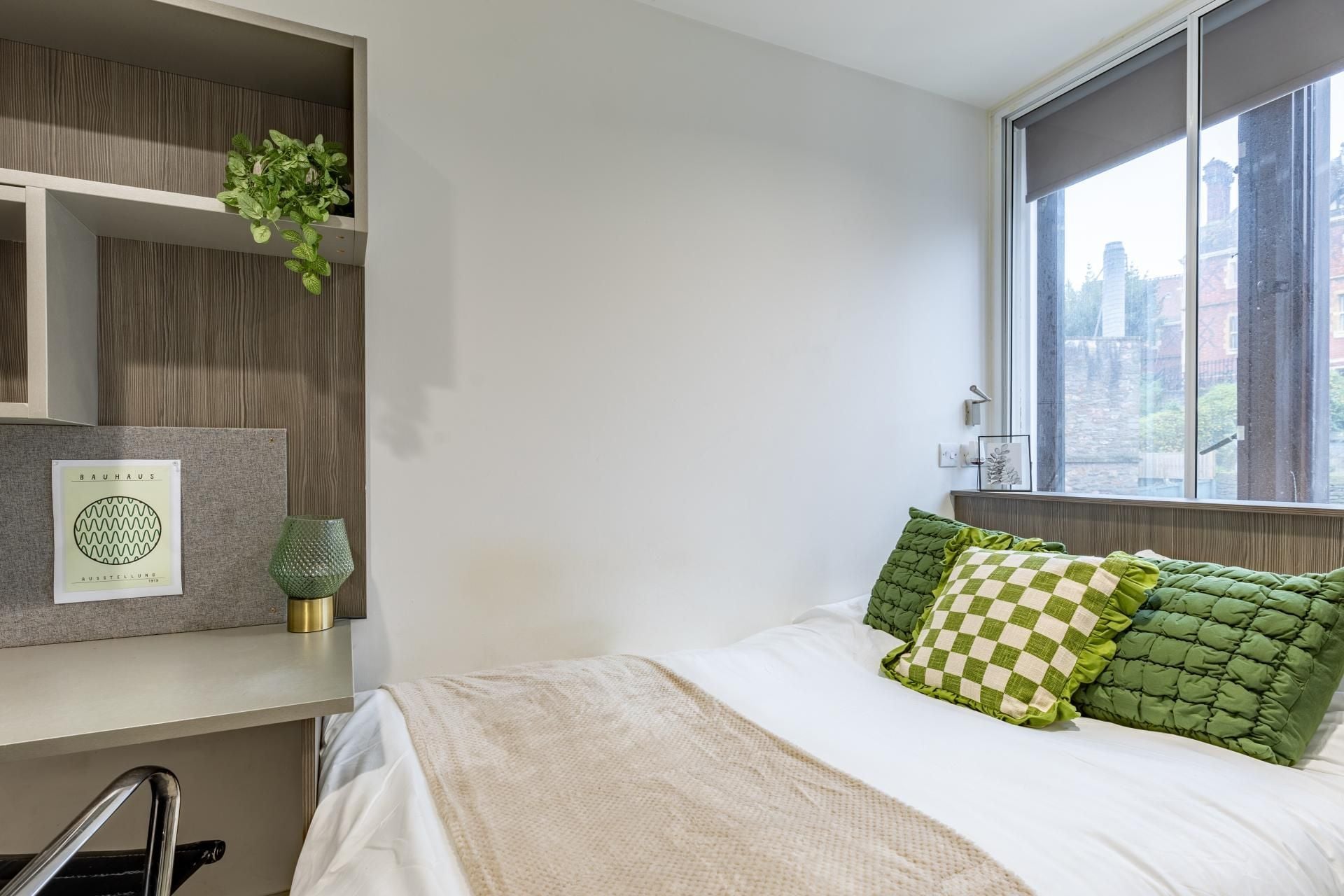 Classic 2 Bed Apartment - room