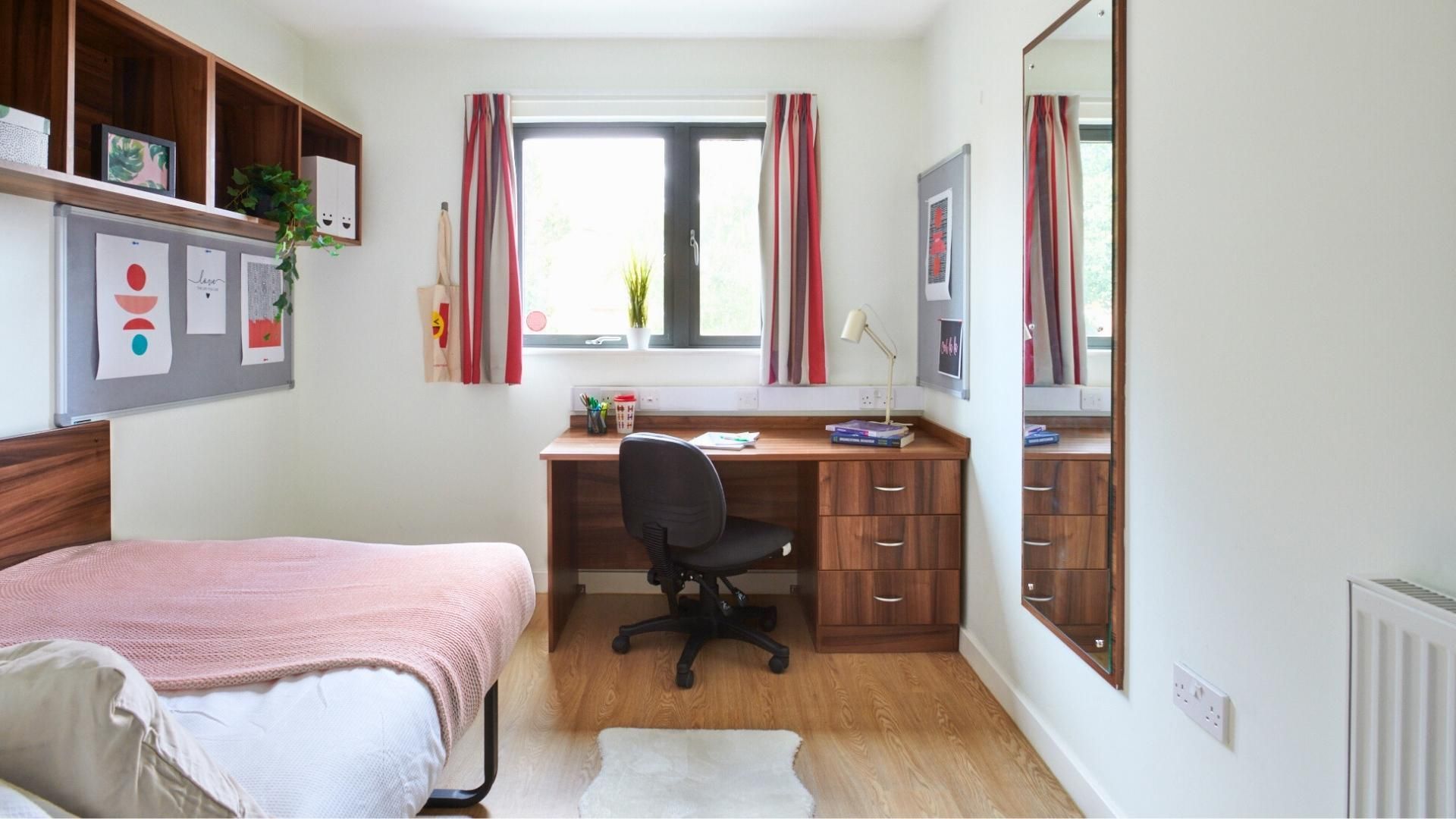 Deluxe Ensuite