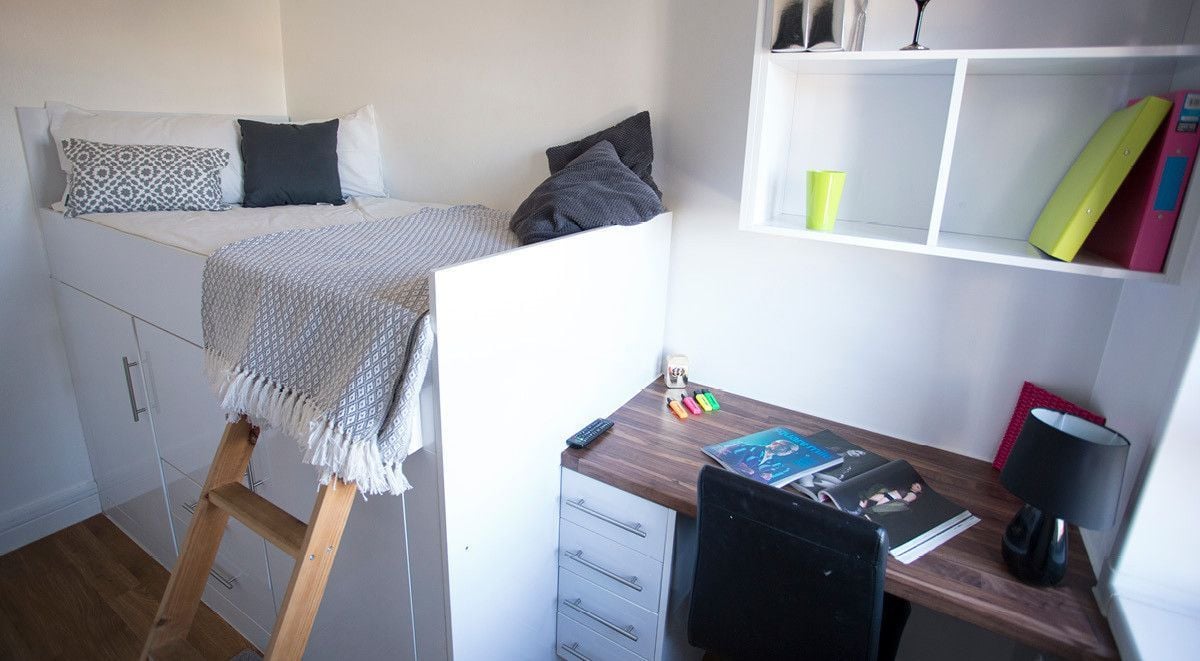 Bronze Non Ensuite Room