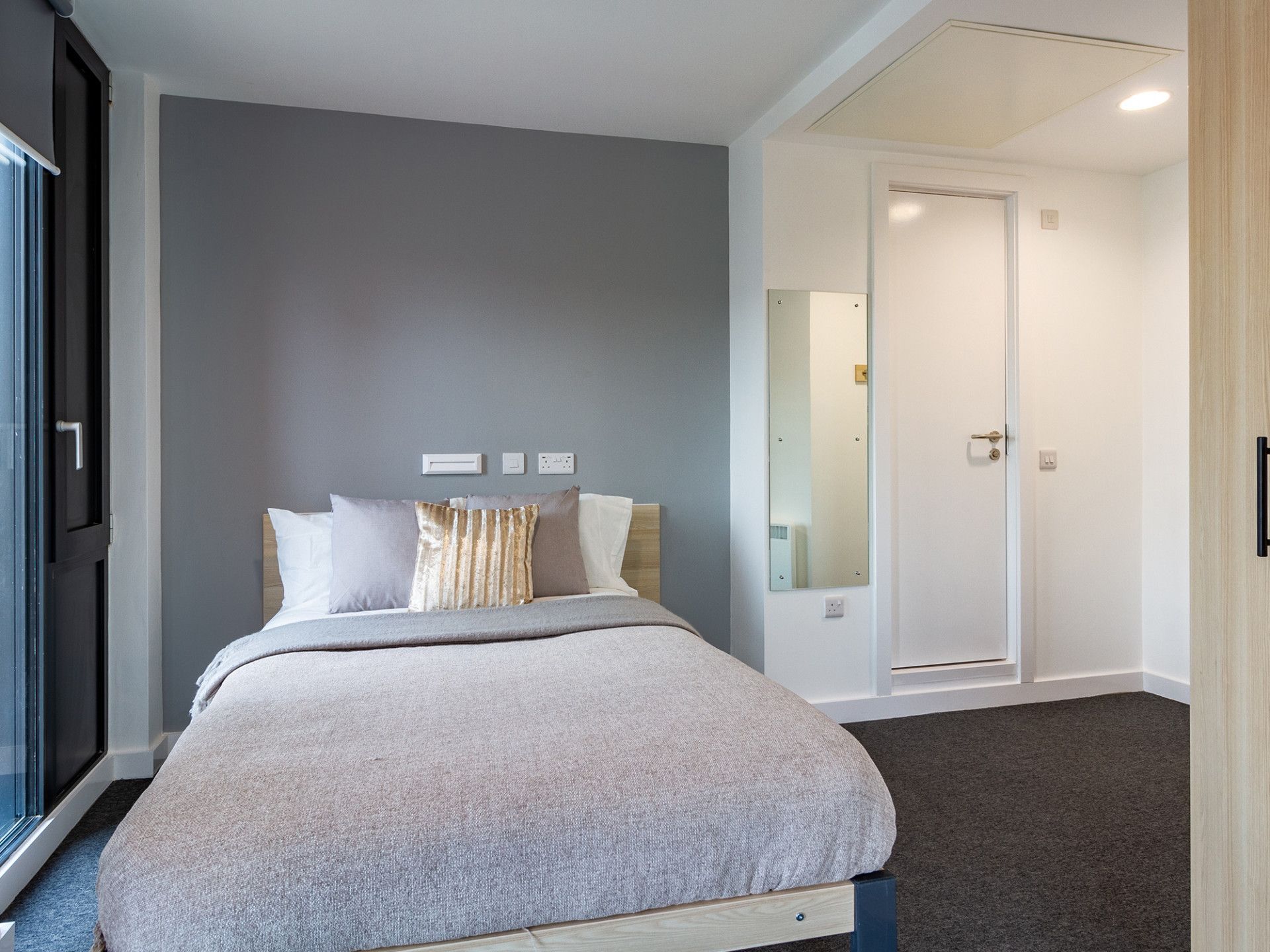 Premium 2 Bed Apartment - room
