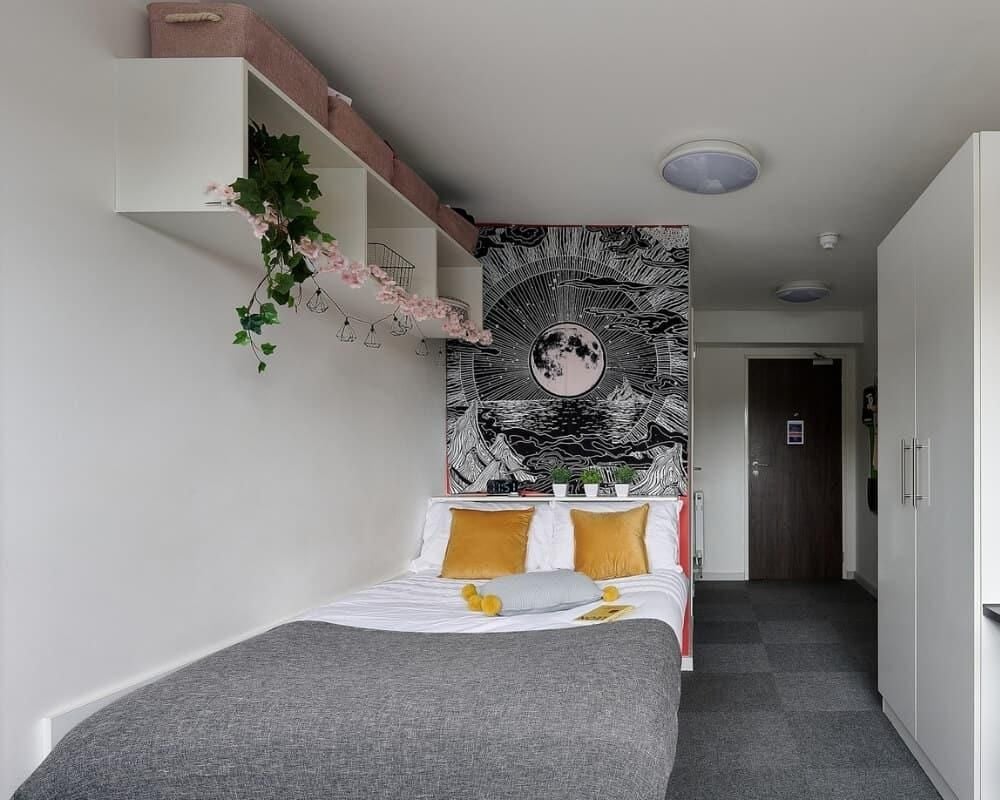 Premium Plus Ensuite