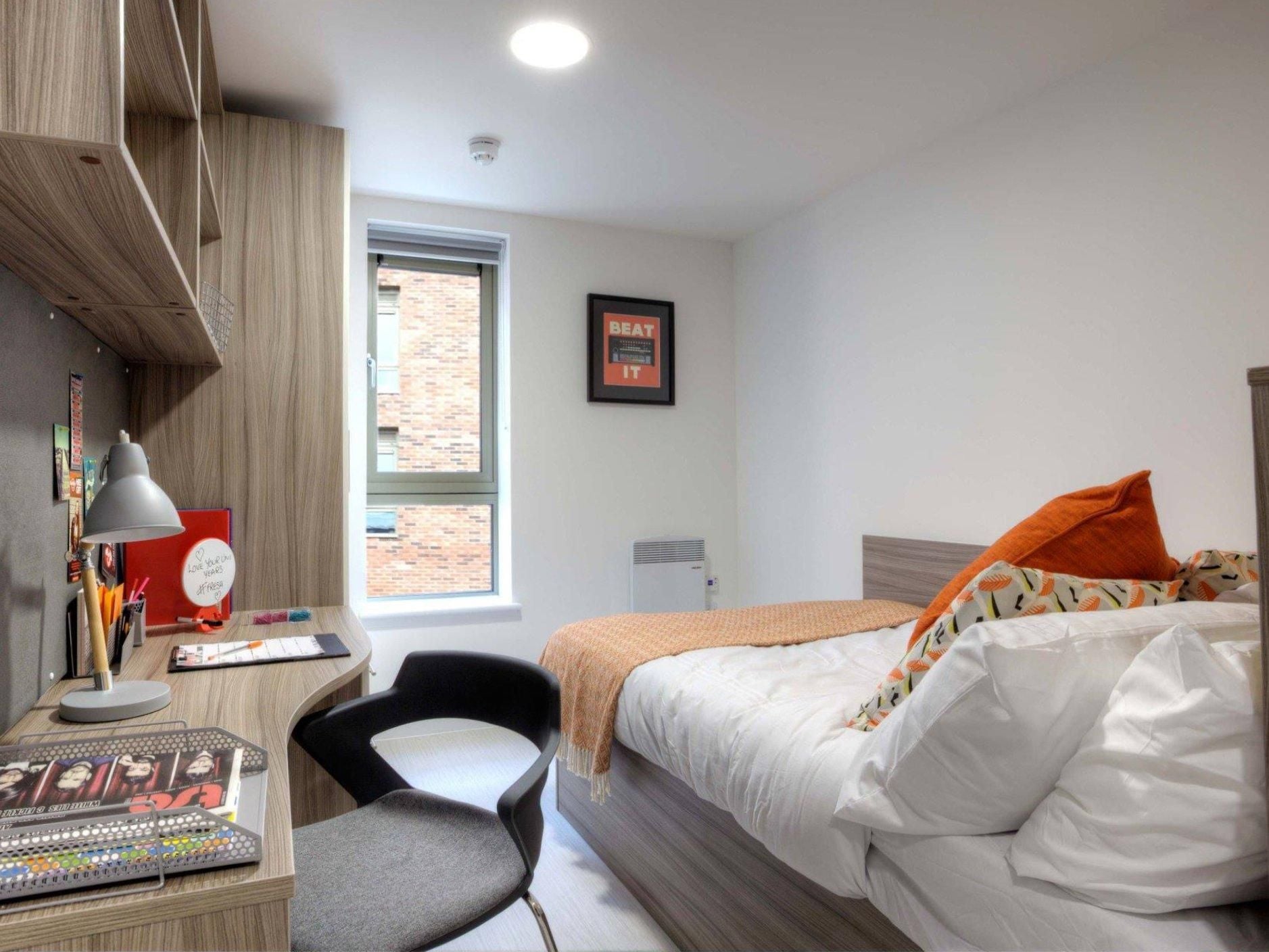 Bronze Sky View Ensuite