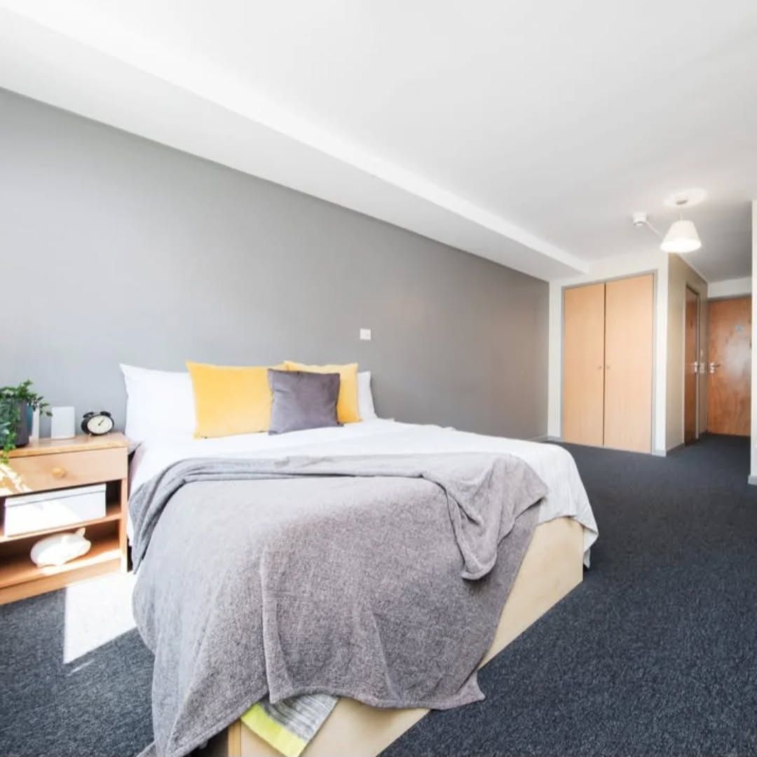 Premium Plus Ensuite