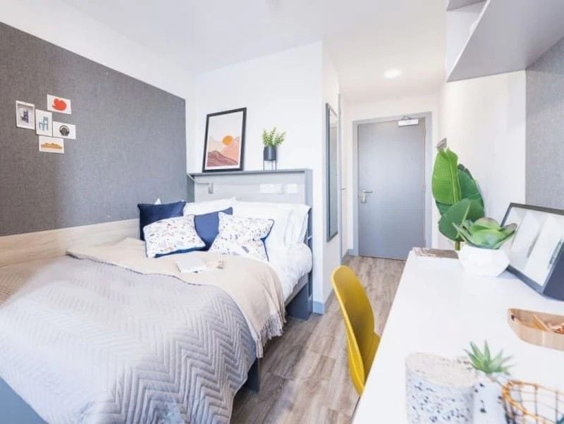 Silver Plus Ensuite