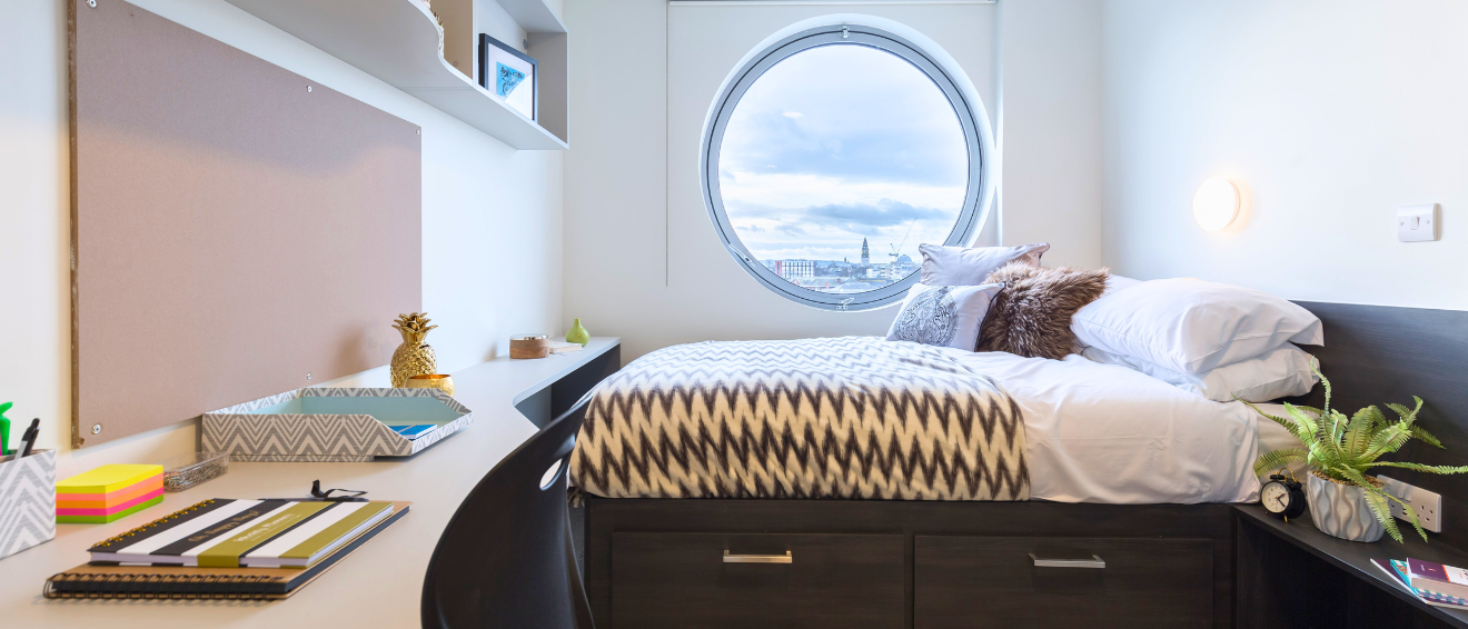 2 Bed Apartment - room