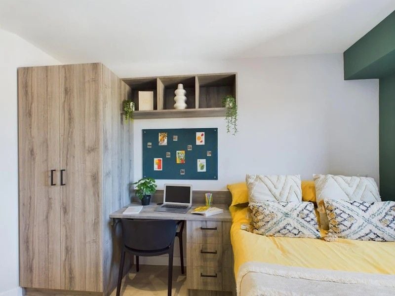 Diamond Studio with Courtyard