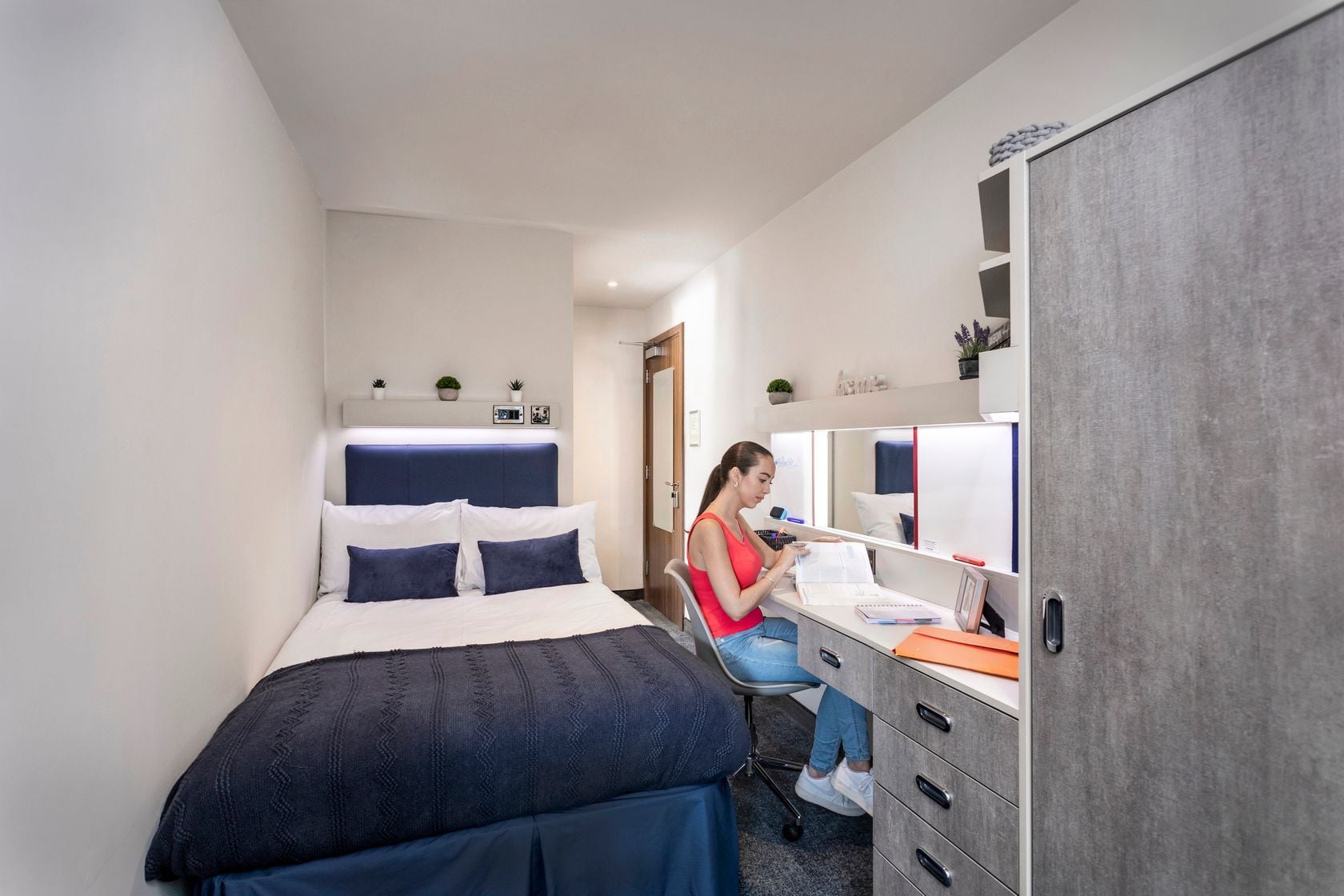 Diamond Ensuite Serviced Apartment - room