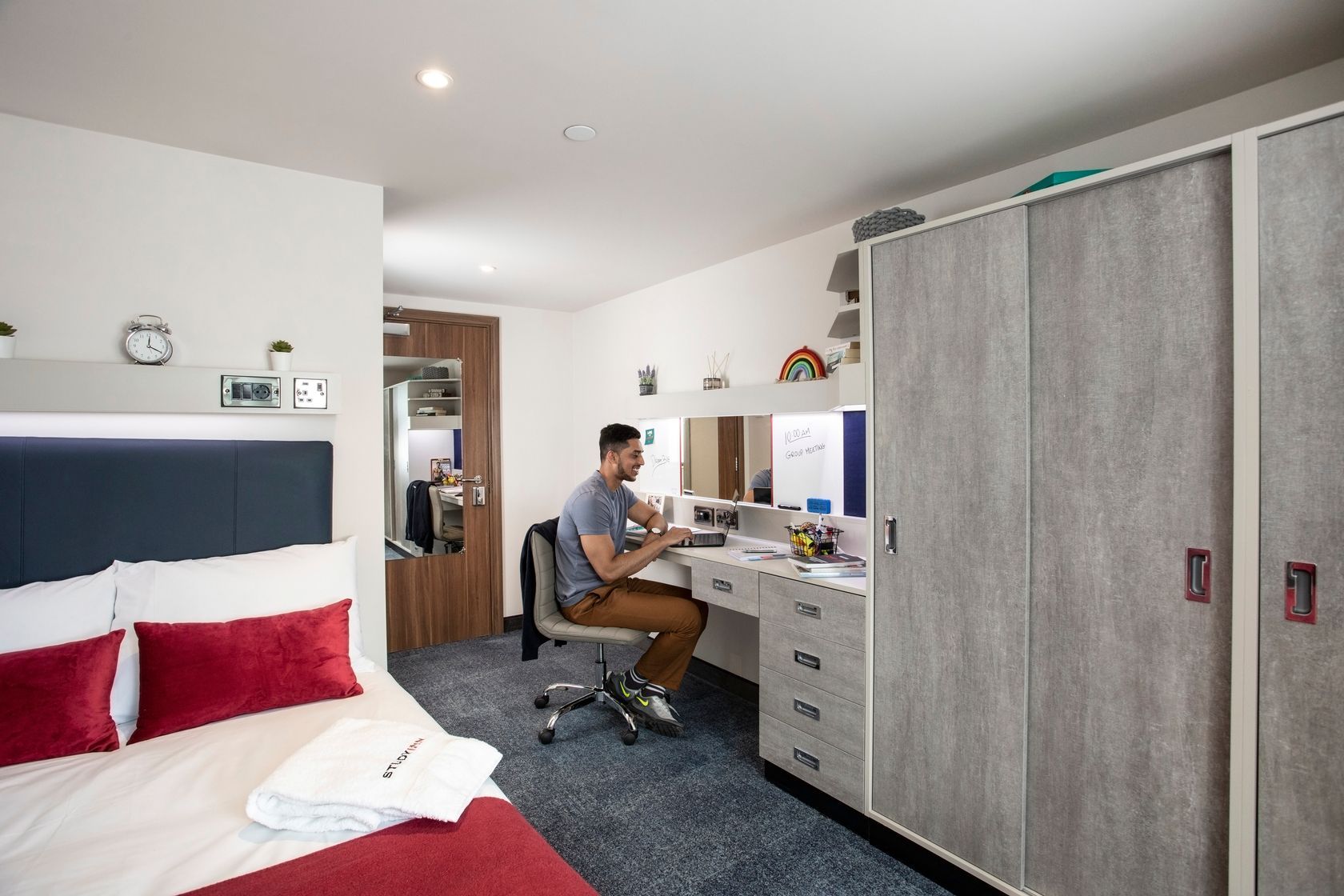 Platinum Plus Ensuite Serviced Apartment - room