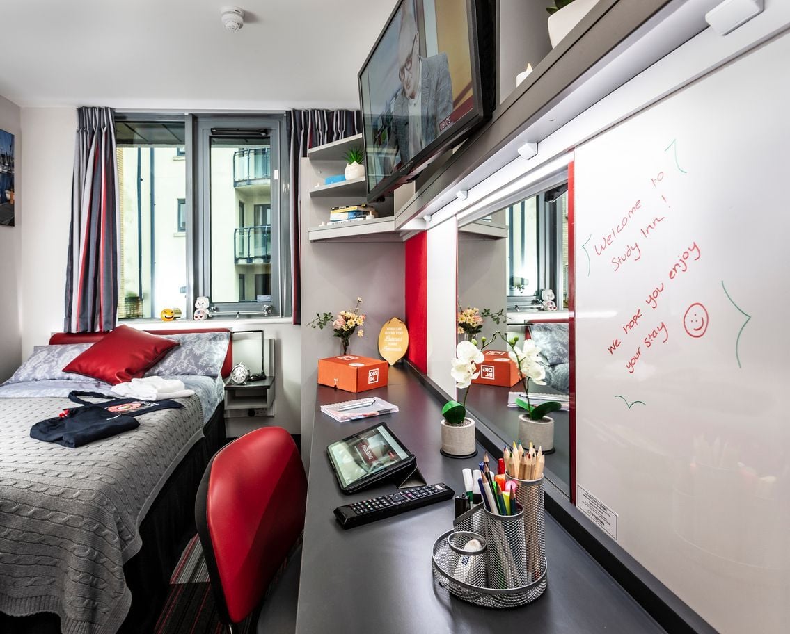 Gold Ensuite Serviced Apartment - room