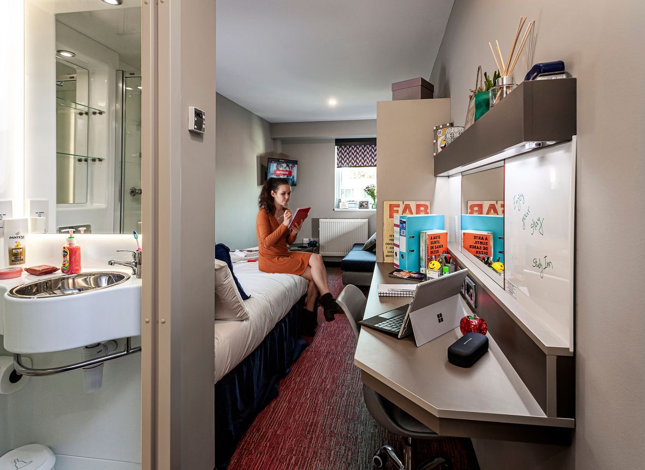 Diamond Ensuite Serviced Apartment - room