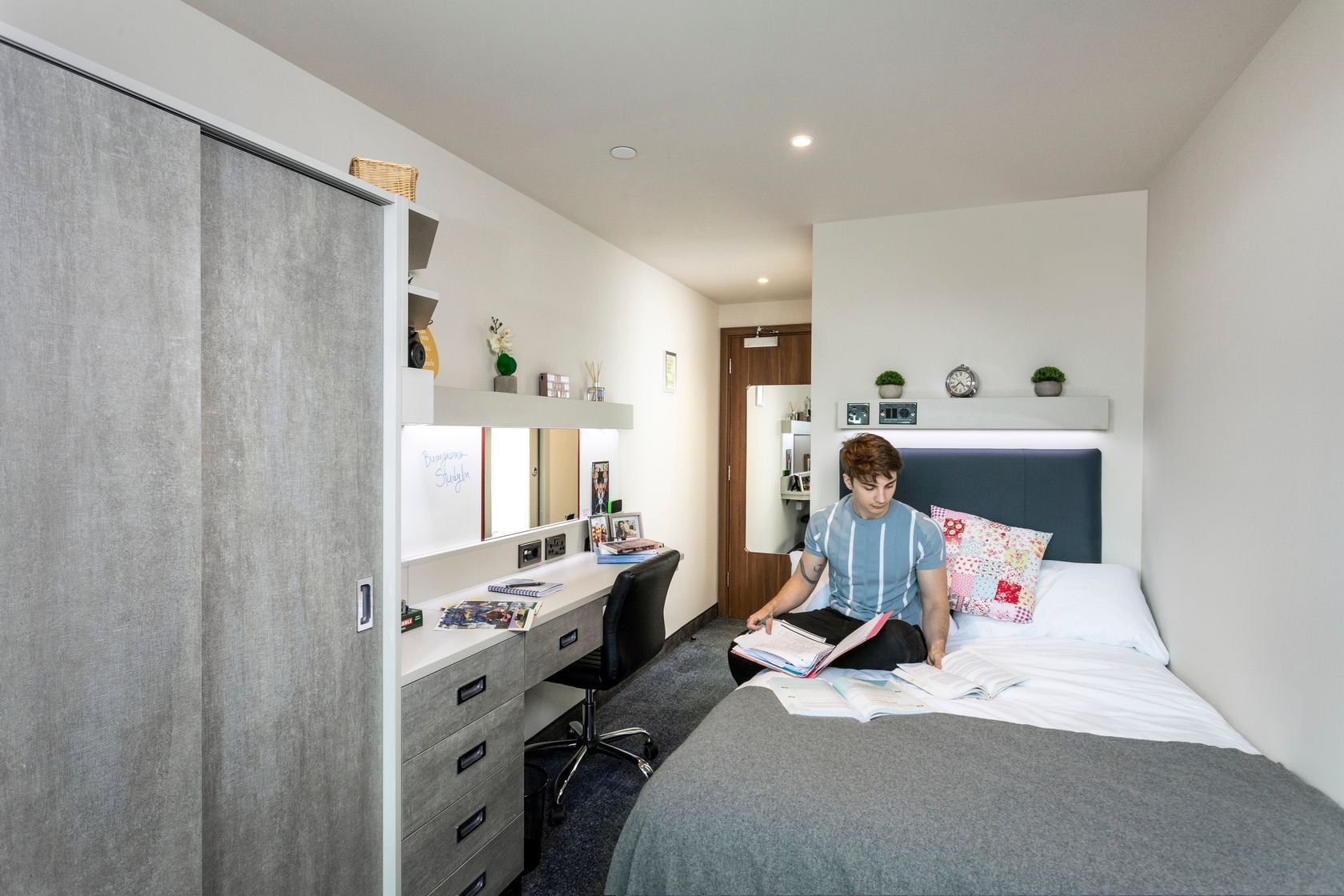 Platinum Plus Ensuite Serviced Apartment