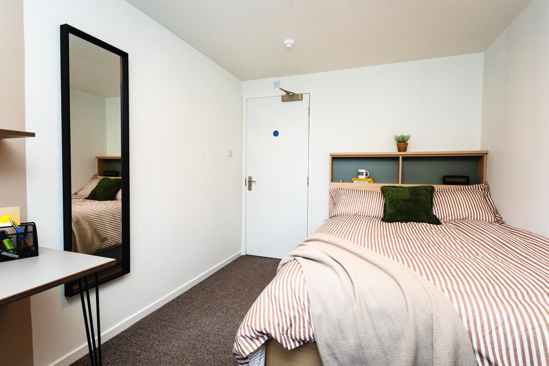 4 Bed Apartment - room