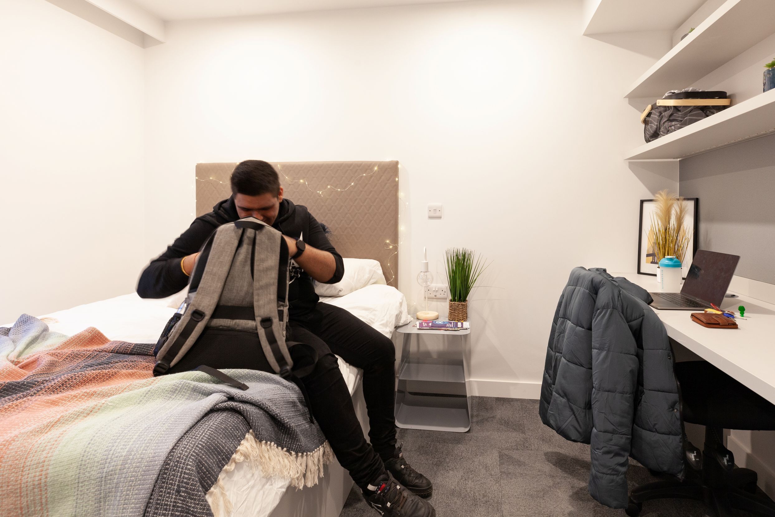 true Apartment River View