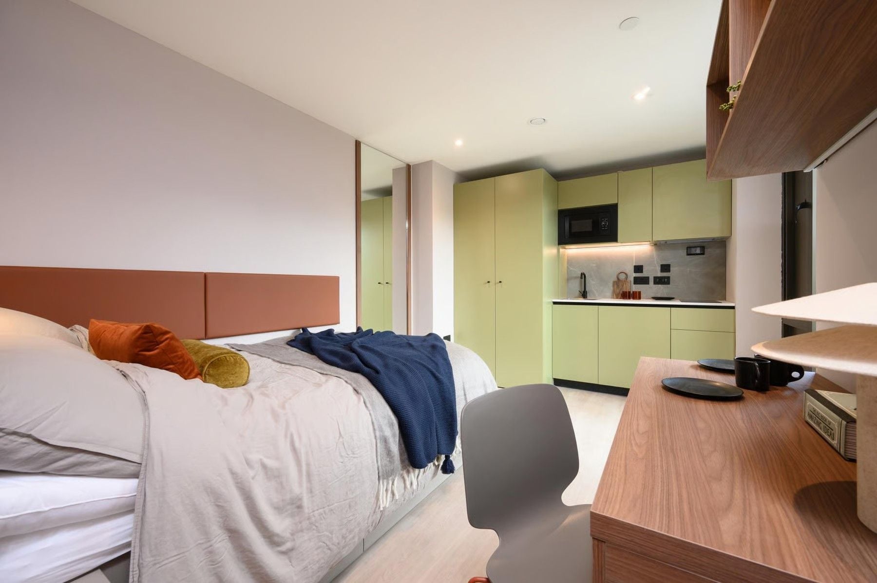 Premium Plus Studio Castle View