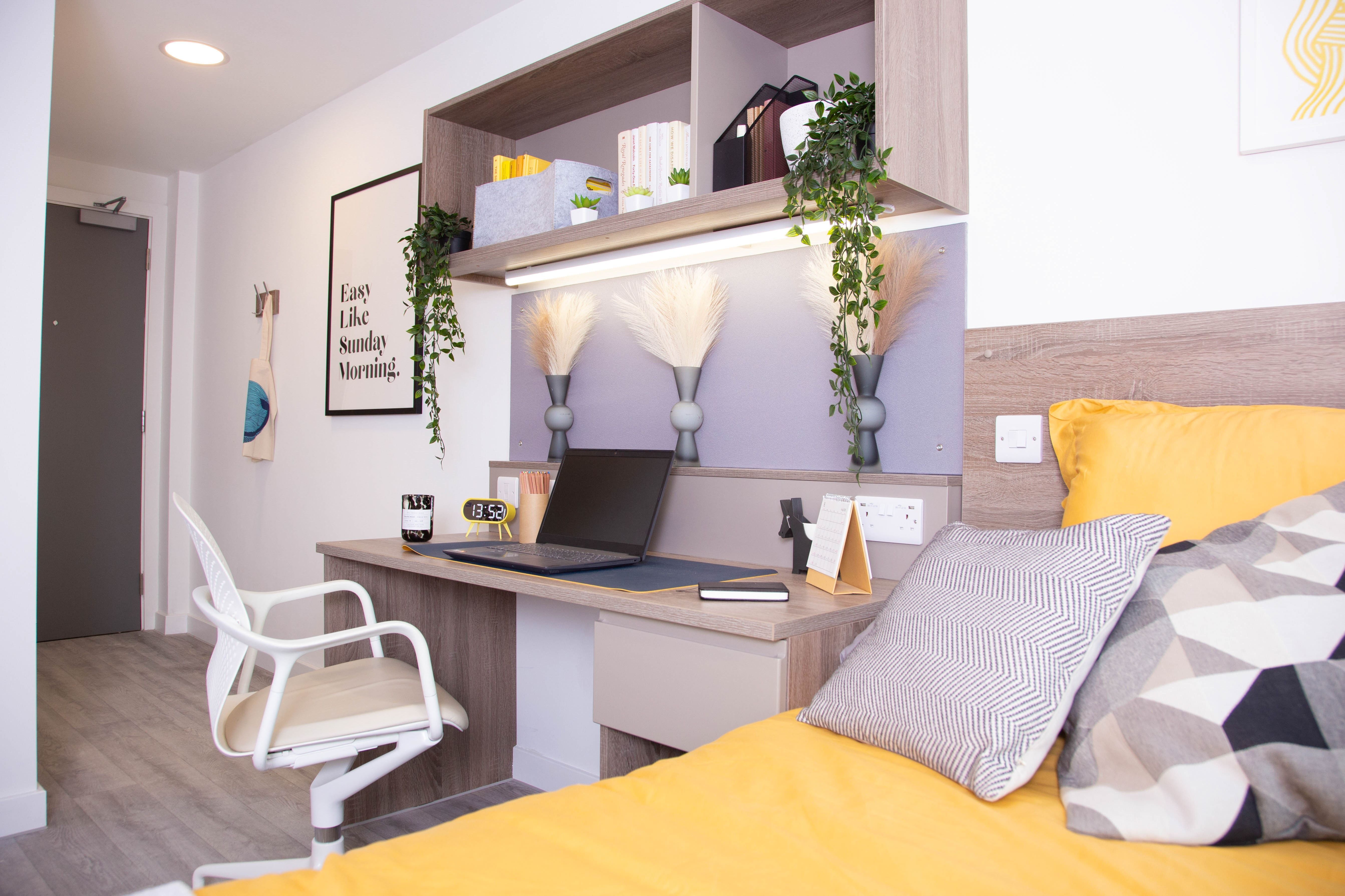 Ensuite Room (floor 5)