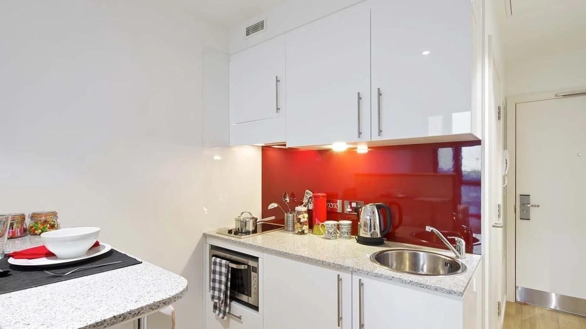 Standard Studio Bronze