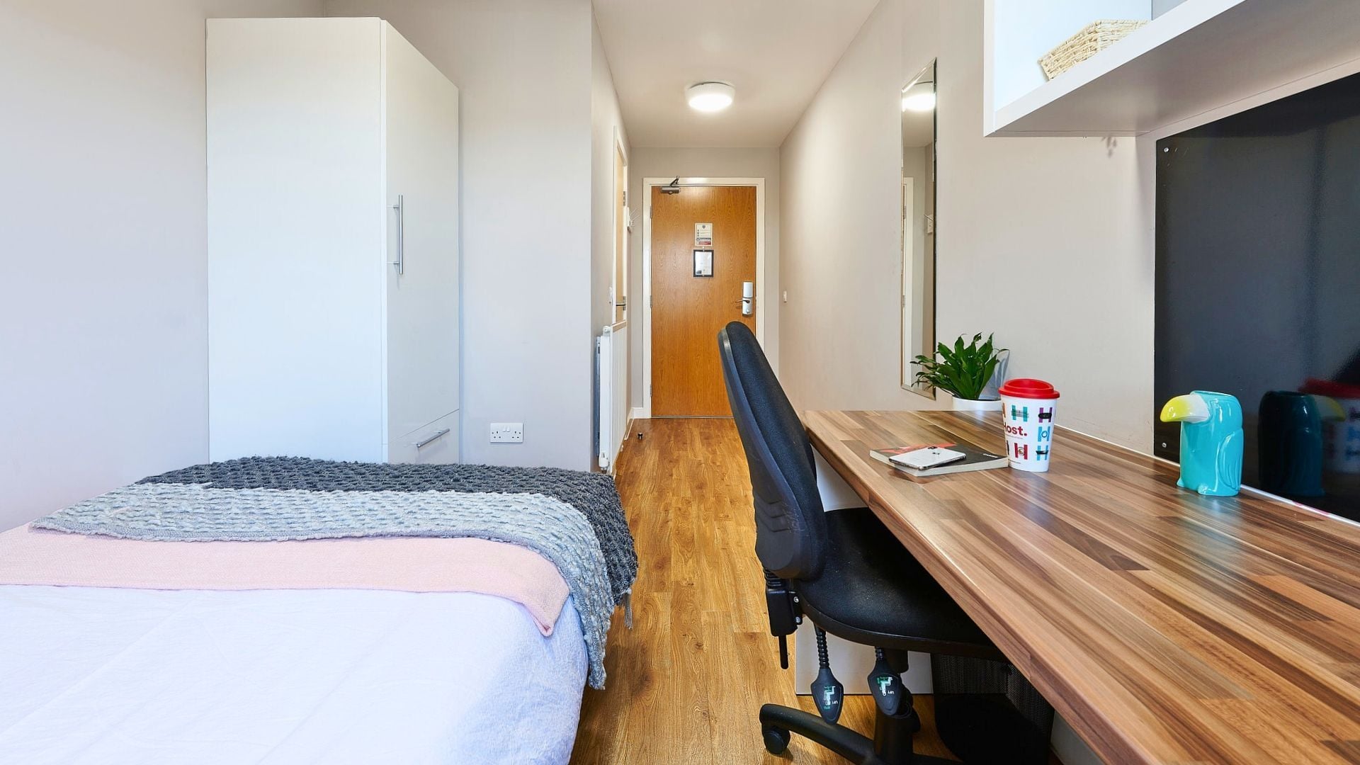 Classic Ensuite in a 4 Bed Flat