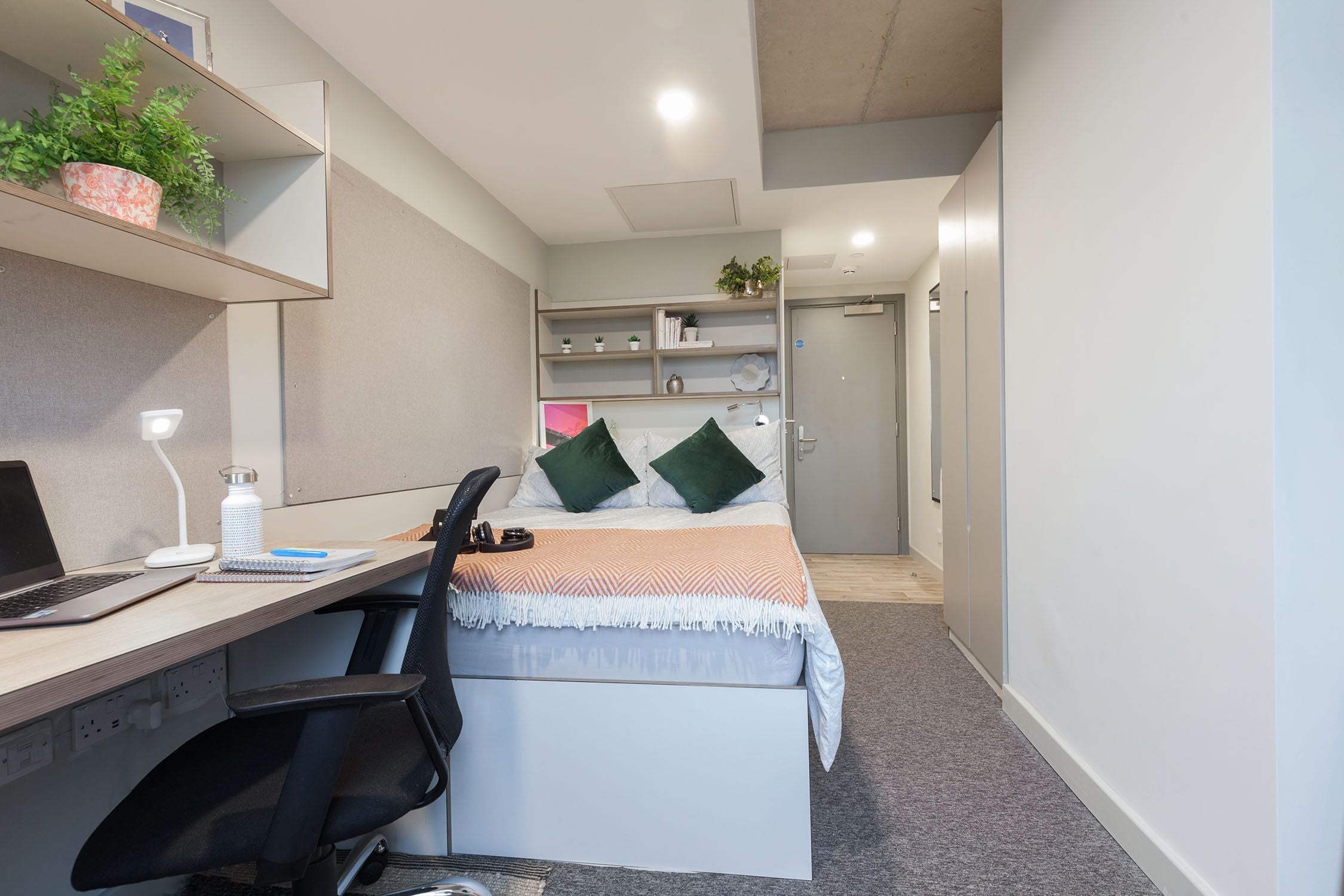 Gold Plus Ensuite