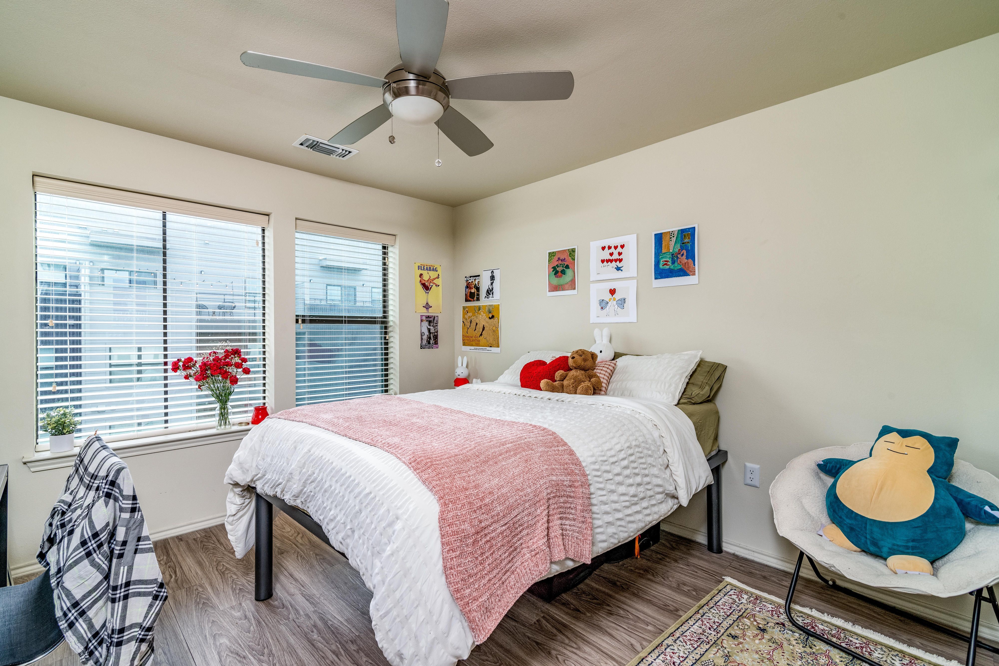 3 Bed 2 Bath Deluxe - room