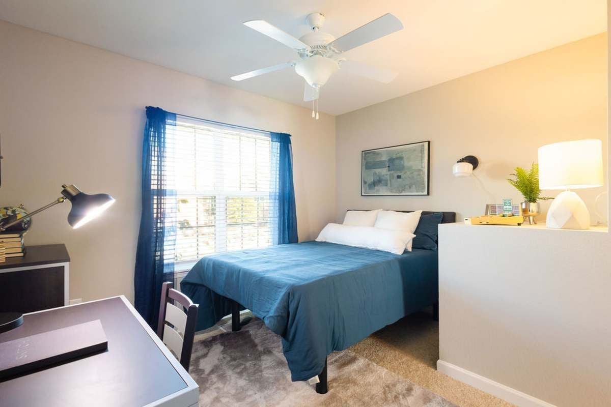 2 Bed / 2 Bath (Private) - room