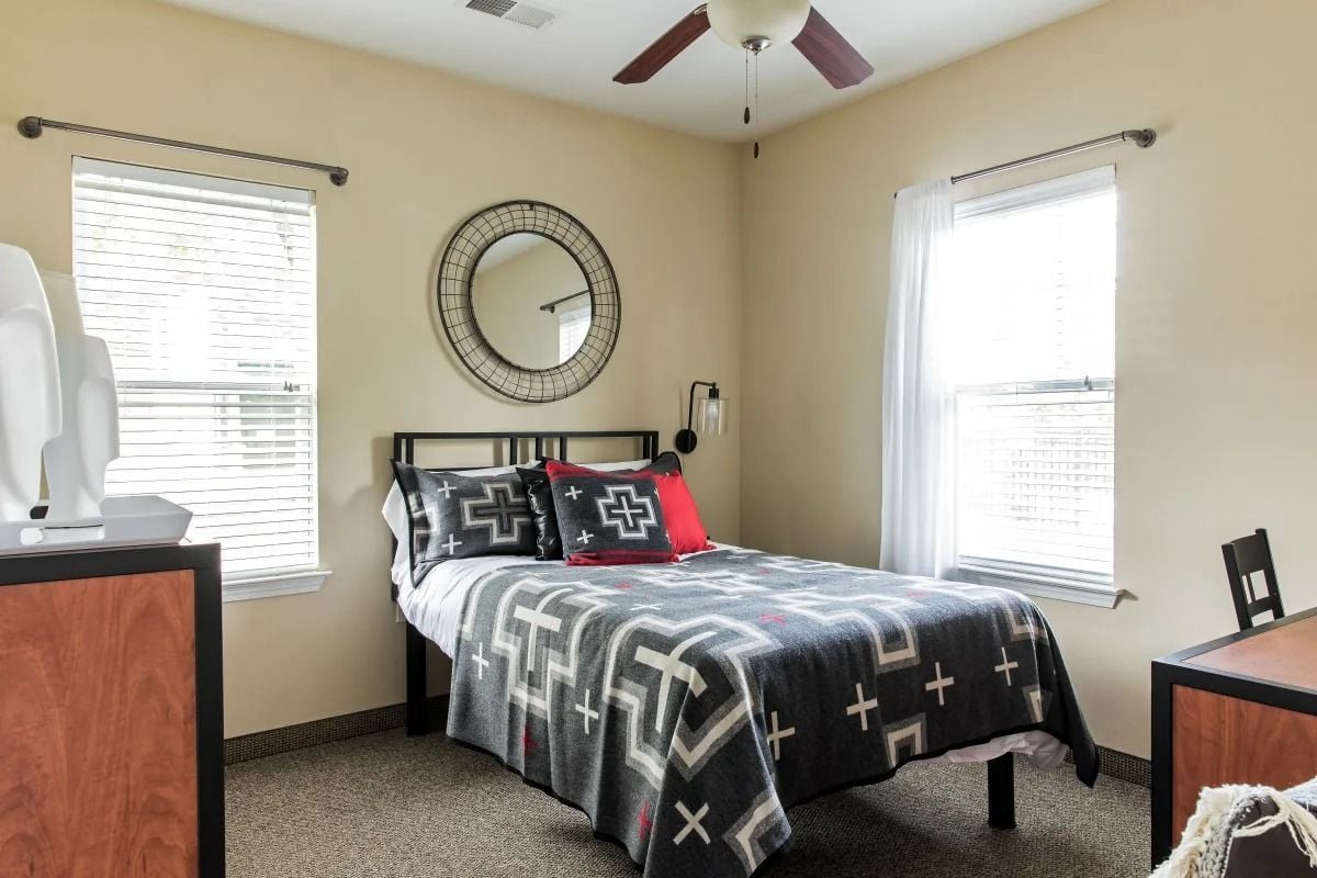 2 Bed / 2 Bath (Private) - room