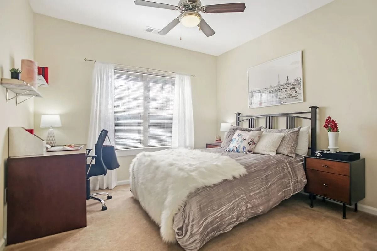 Flat 2 Bed / 2 Bath (Private) - room