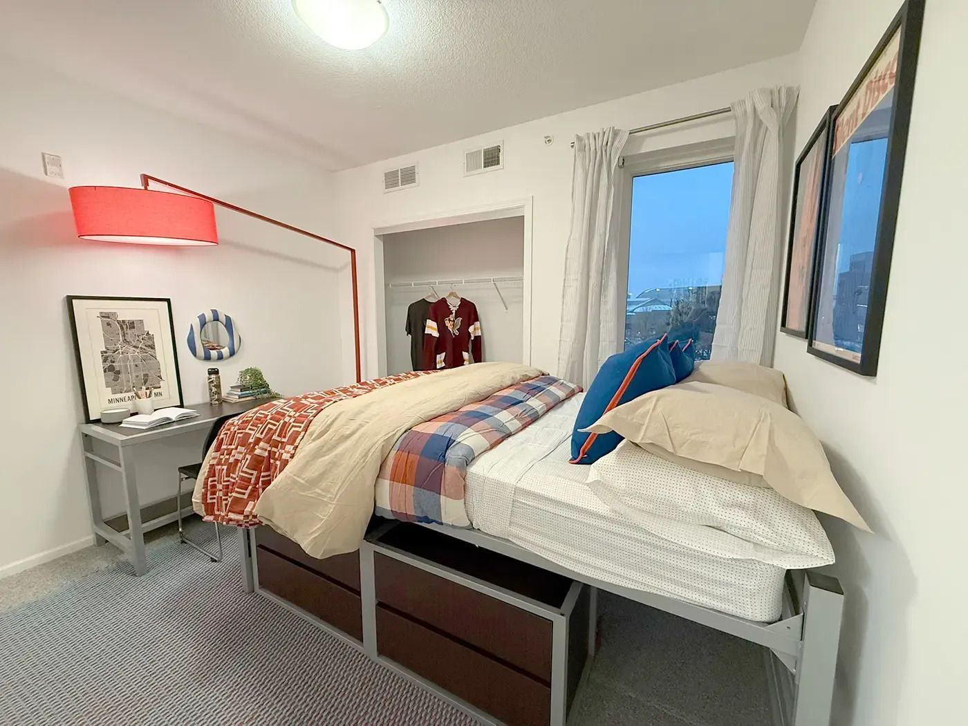 Studio / 1 Bath - S2 (Private)