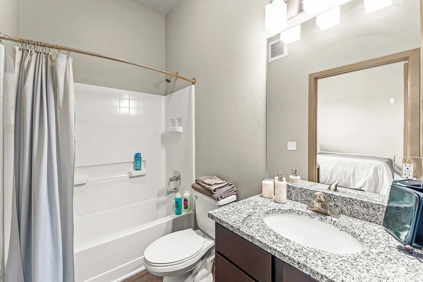 4 Bed / 4 Bath (D3