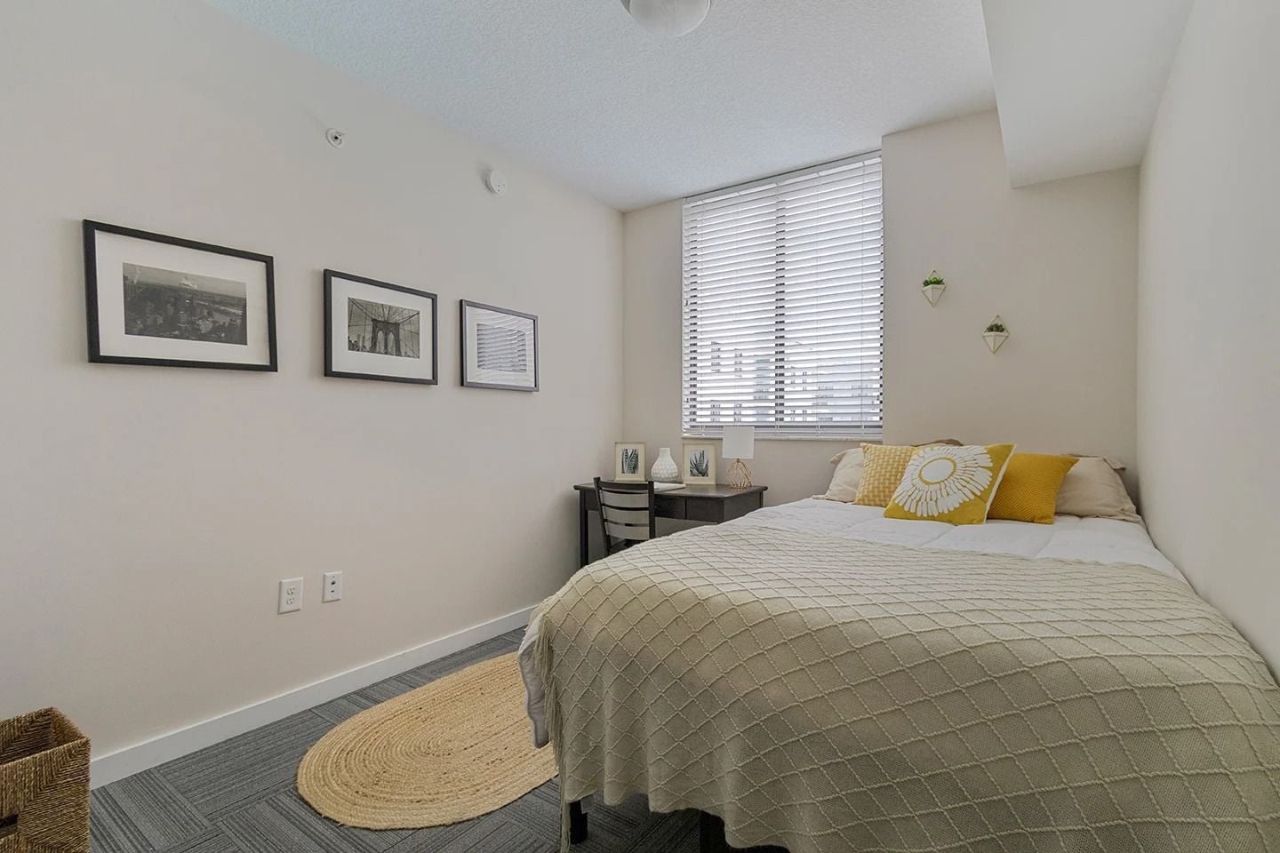 4 Bedroom Apartment (Pool View Exterior) - room
